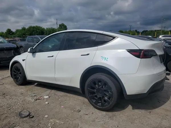 5YJYGDEE5LF008630 2020 TESLA MODEL Y - Image 2