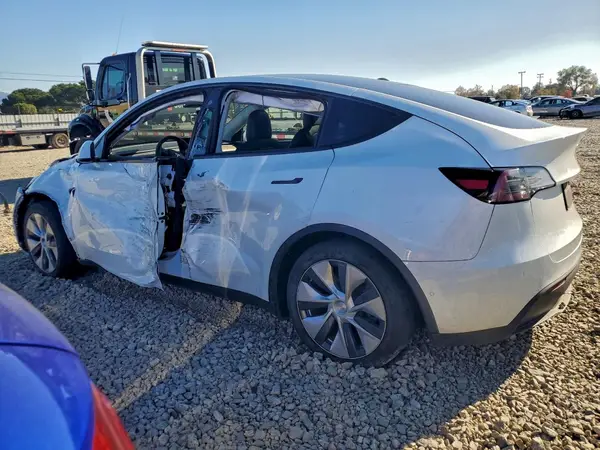 5YJYGDEE5LF010426 2020 TESLA MODEL Y - Image 2