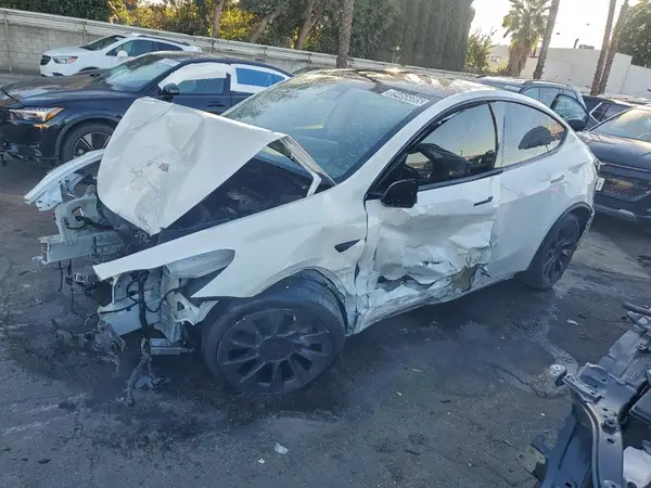 5YJYGDEE5LF012872 2020 TESLA MODEL Y - Image 2
