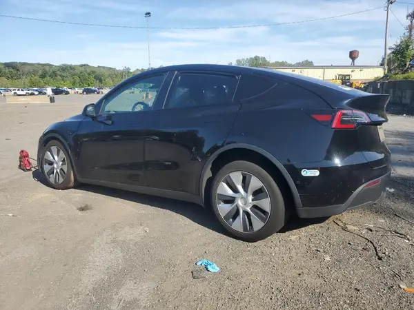 5YJYGDEE5LF024780 2020 TESLA MODEL Y - Image 2