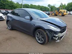 5YJYGDEE5LF026223 2020 TESLA MODEL Y