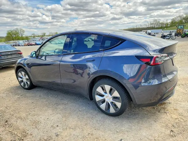 5YJYGDEE5LF026657 2020 TESLA MODEL Y - Image 2