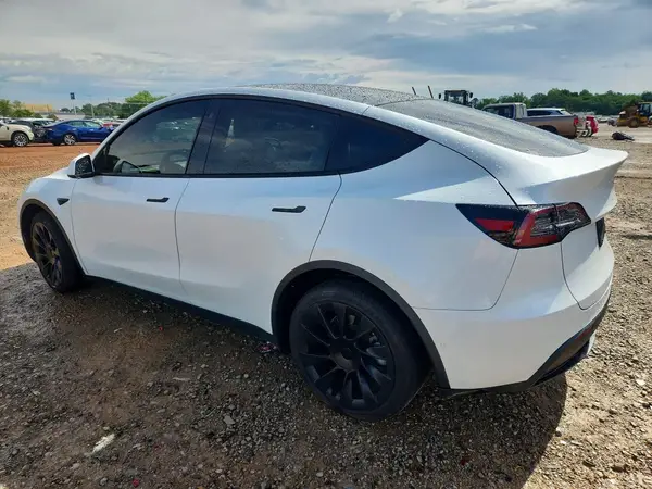 5YJYGDEE5LF034239 2020 TESLA MODEL Y - Image 2