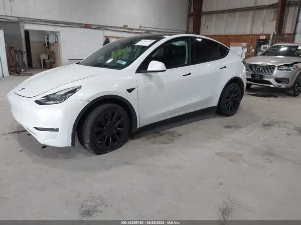 5YJYGDEE5LF041935 2020 TESLA MODEL Y - Image 2