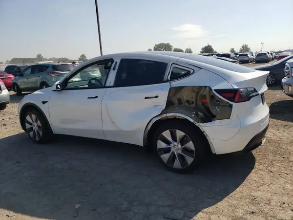 5YJYGDEE5LF043779 2020 TESLA MODEL Y - Image 2
