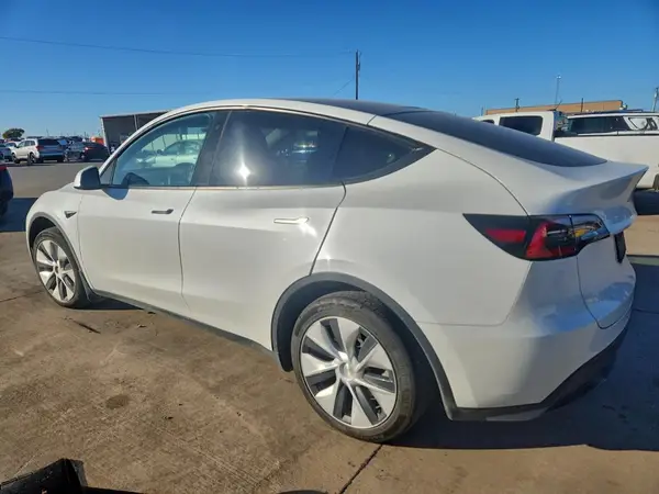 5YJYGDEE5LF044091 2020 TESLA MODEL Y - Image 2