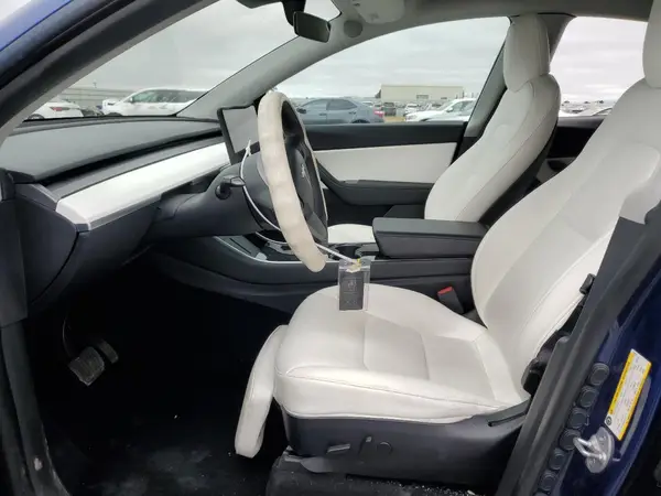 2020 TESLA MODEL Y auction photo 7