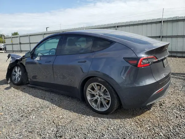 5YJYGDEE5LF049730 2020 TESLA MODEL Y - Image 2