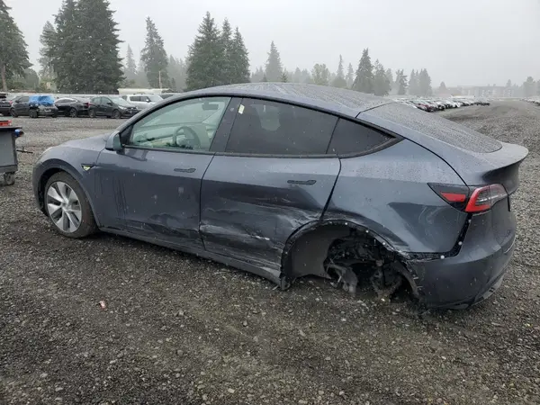 5YJYGDEE5LF051235 2020 TESLA MODEL Y - Image 2