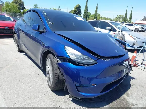 5YJYGDEE5LF053079 2020 TESLA MODEL Y - Image 1