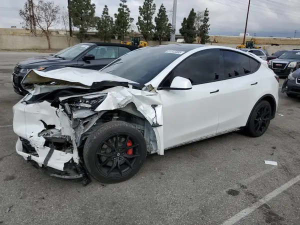 5YJYGDEE5LF053972 2020 TESLA MODEL Y - Image 1