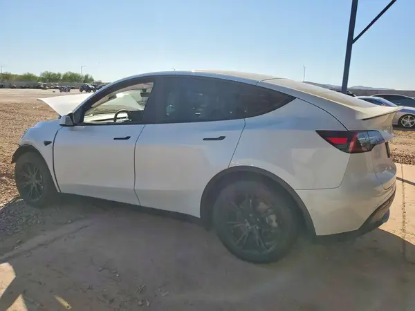 5YJYGDEE5LF056614 2020 TESLA MODEL Y - Image 2