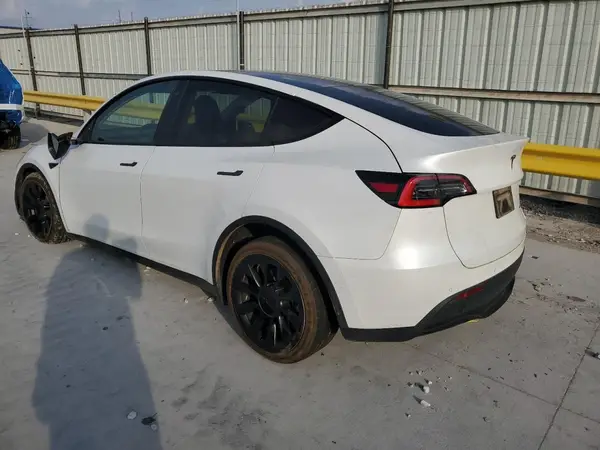 5YJYGDEE5MF060647 2021 TESLA MODEL Y - Image 2