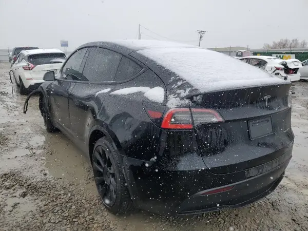 5YJYGDEE5MF063970 2021 TESLA MODEL Y - Image 2