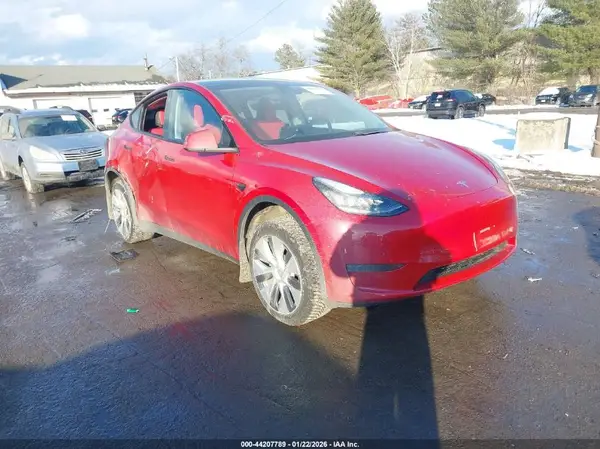 5YJYGDEE5MF064181 2021 TESLA MODEL Y - Image 1
