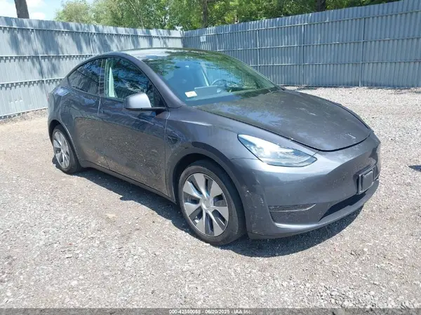 5YJYGDEE5MF067789 2021 TESLA MODEL Y - Image 1