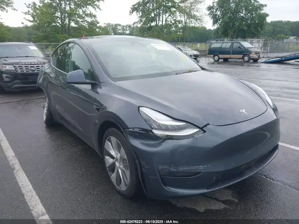 5YJYGDEE5MF069798 2021 TESLA MODEL Y - Image 1