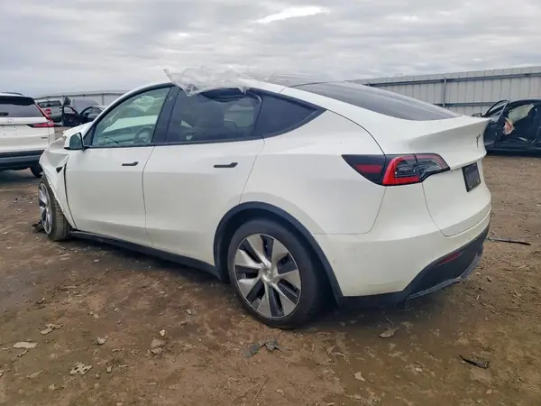 5YJYGDEE5MF071437 2021 TESLA MODEL Y - Image 2