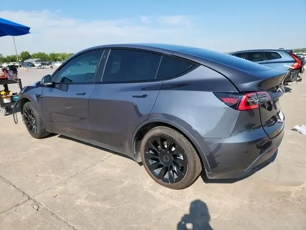 5YJYGDEE5MF074113 2021 TESLA MODEL Y - Image 2