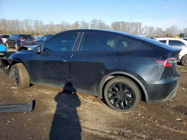 5YJYGDEE5MF078193 2021 TESLA MODEL Y - Image 2