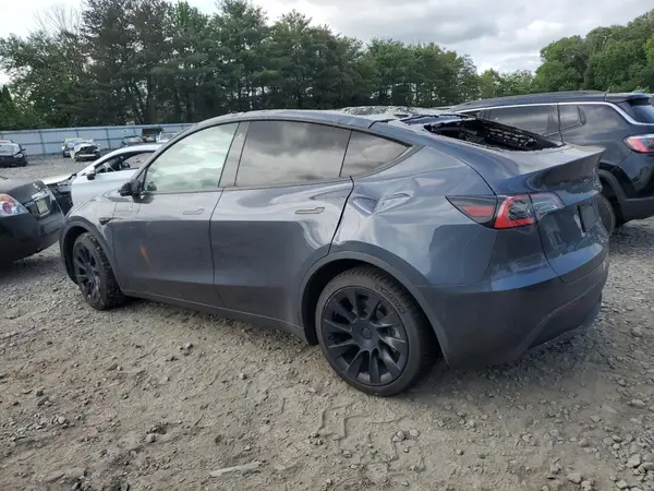 5YJYGDEE5MF088173 2021 TESLA MODEL Y - Image 2
