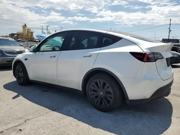 5YJYGDEE5MF095169 2021 TESLA MODEL Y - Image 2