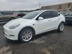 5YJYGDEE5MF100032 2021 TESLA MODEL Y
