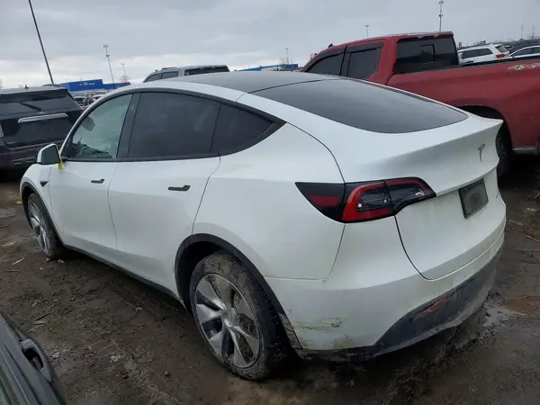 5YJYGDEE5MF106851 2021 TESLA MODEL Y - Image 2