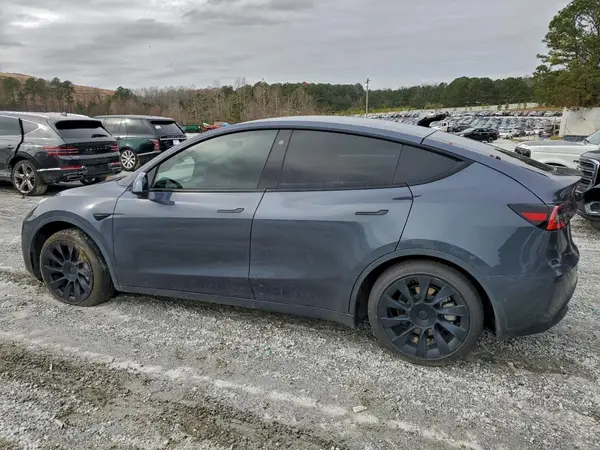 5YJYGDEE5MF111905 2021 TESLA MODEL Y - Image 2