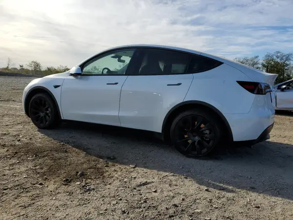 5YJYGDEE5MF119664 2021 TESLA MODEL Y - Image 2