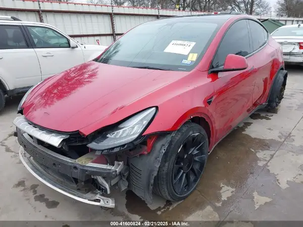 5YJYGDEE5MF129675 2021 TESLA MODEL Y - Image 2