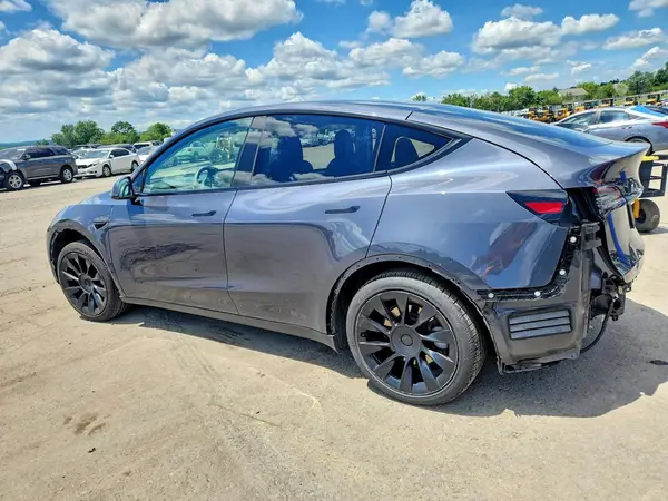 5YJYGDEE5MF138005 2021 TESLA MODEL Y - Image 2