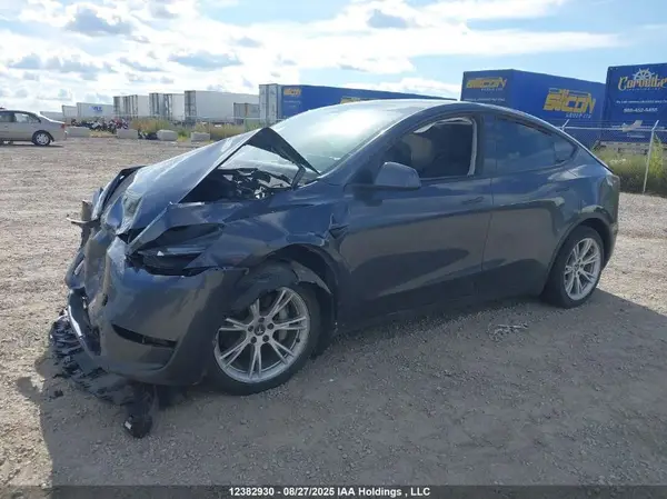 5YJYGDEE5MF142510 2021 TESLA MODEL Y - Image 2