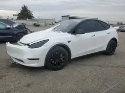 5YJYGDEE5MF143706 2021 TESLA MODEL Y