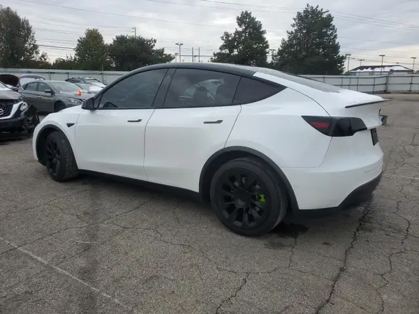 5YJYGDEE5MF143706 2021 TESLA MODEL Y - Image 2