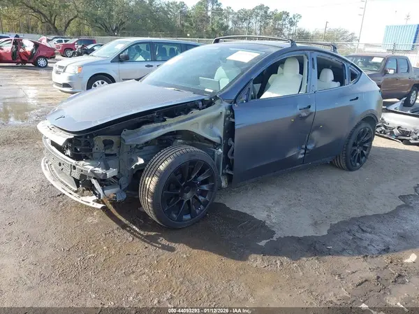 5YJYGDEE5MF144113 2021 TESLA MODEL Y - Image 2
