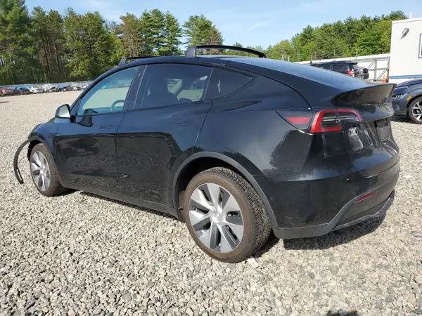 5YJYGDEE5MF146024 2021 TESLA MODEL Y - Image 2
