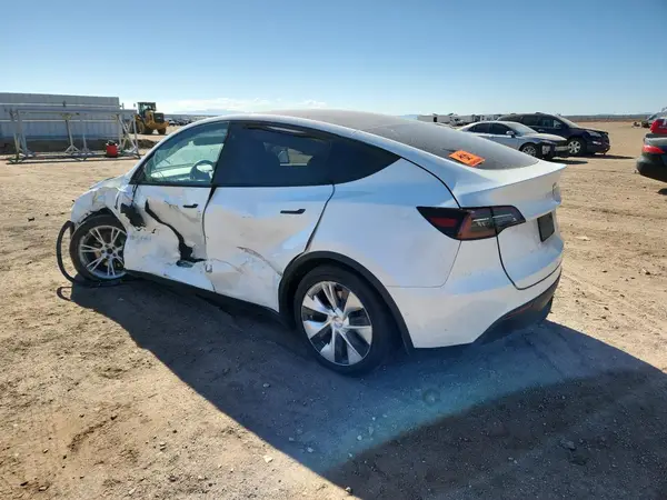 5YJYGDEE5MF161557 2021 TESLA MODEL Y - Image 2
