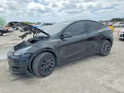 5YJYGDEE5MF173840 2021 TESLA MODEL Y