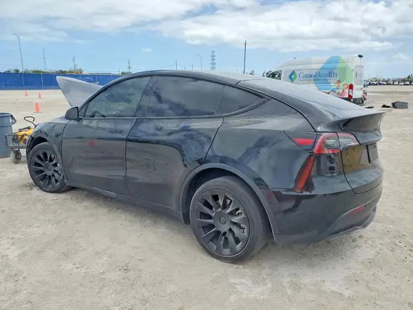 5YJYGDEE5MF173840 2021 TESLA MODEL Y - Image 2
