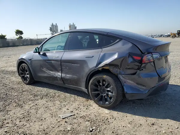 5YJYGDEE5MF175782 2021 TESLA MODEL Y - Image 2