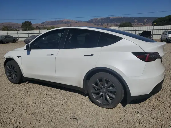5YJYGDEE5MF181937 2021 TESLA MODEL Y - Image 2