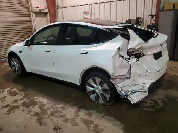 5YJYGDEE5MF183610 2021 TESLA MODEL Y - Image 2
