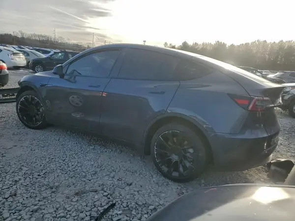 5YJYGDEE5MF191092 2021 TESLA MODEL Y - Image 2