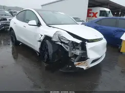 5YJYGDEE5MF201460 2021 TESLA MODEL Y
