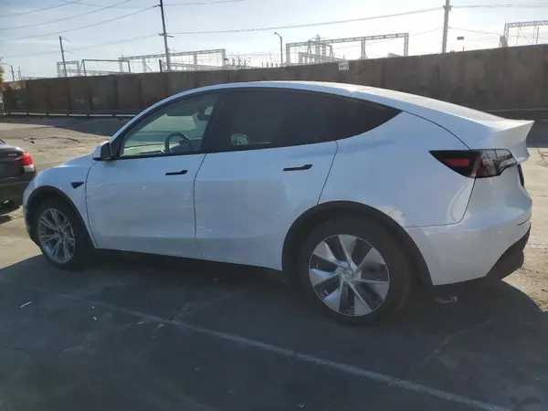 5YJYGDEE5MF203614 2021 TESLA MODEL Y - Image 2