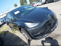 5YJYGDEE5MF204102 2021 TESLA MODEL Y