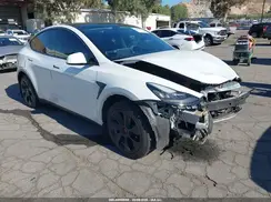 5YJYGDEE5MF208280 2021 TESLA MODEL Y