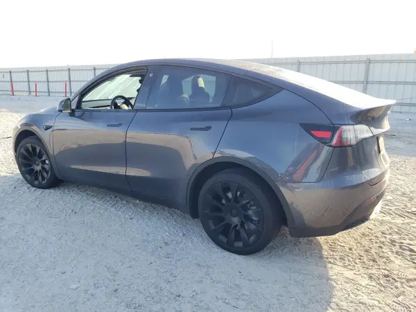 5YJYGDEE5MF208540 2021 TESLA MODEL Y - Image 2