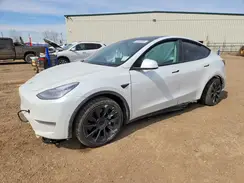 5YJYGDEE5MF210935 2021 TESLA MODEL Y